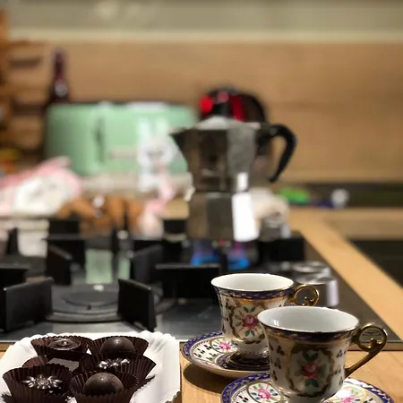 We # Are Ai Cassarelli Παλέρμο