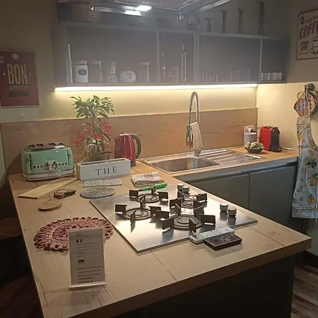 We # Are Ai Cassarelli Παλέρμο